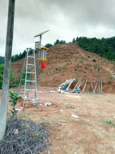 【新型太陽能殺蟲燈】江西贛州太陽能殺蟲燈項目工程